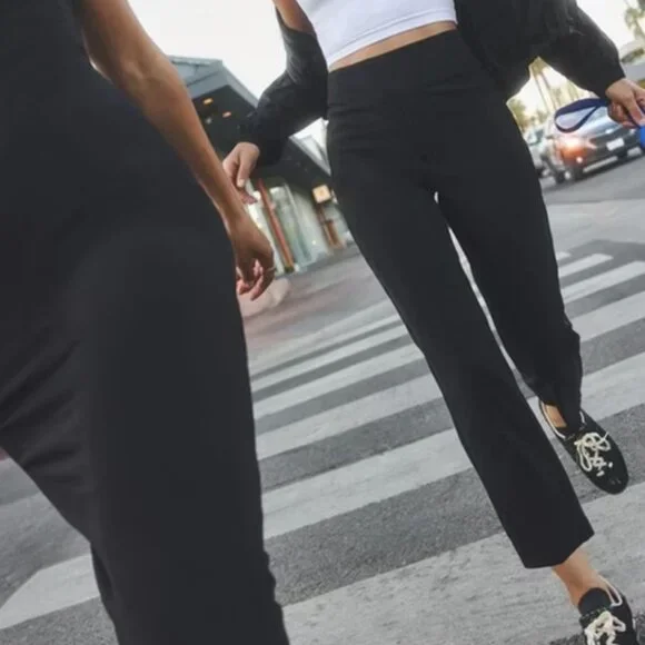 Athleta Endless High Rise Pant NWT in Spiced Cabernet - Picture 4 of 4